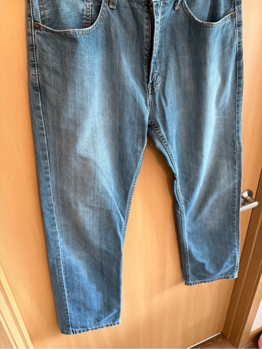 Levi's Men's Light Blue Straight Jeans